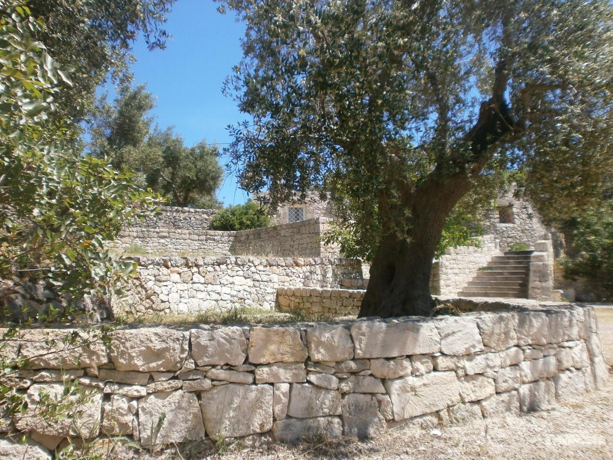 Trullo Villa Giuliana Con Giardino Posizione Panoramica Free Wifi Ostuni Exterior foto