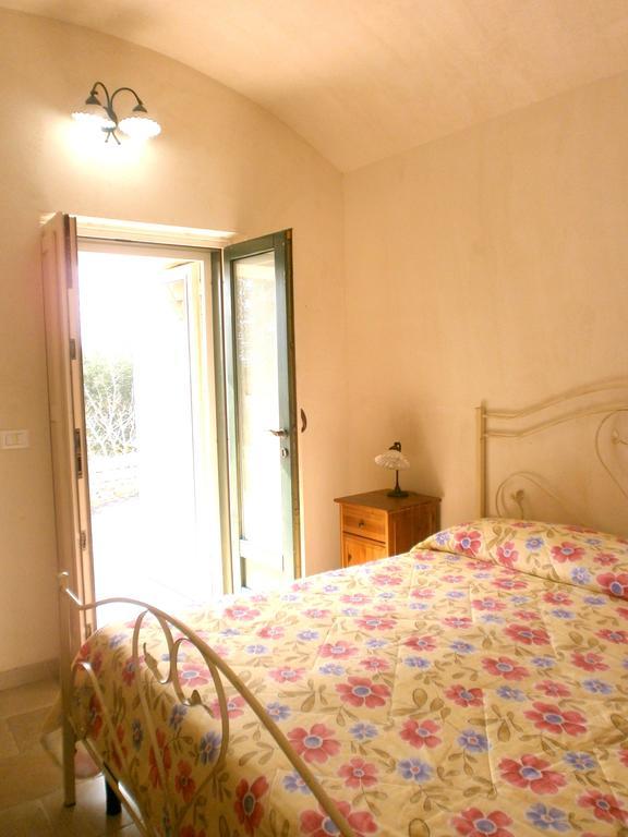 Trullo Villa Giuliana Con Giardino Posizione Panoramica Free Wifi Ostuni Zimmer foto